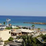 Blue Peter Hotel apartamentowy Protaras