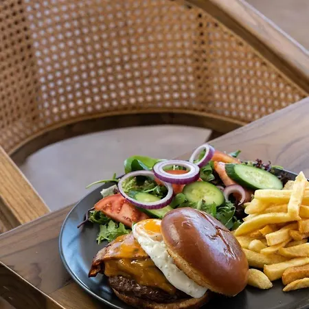 Blue Peter Aparthotel